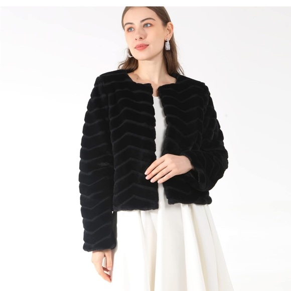 Women’s jacket - Picture 5 of 9